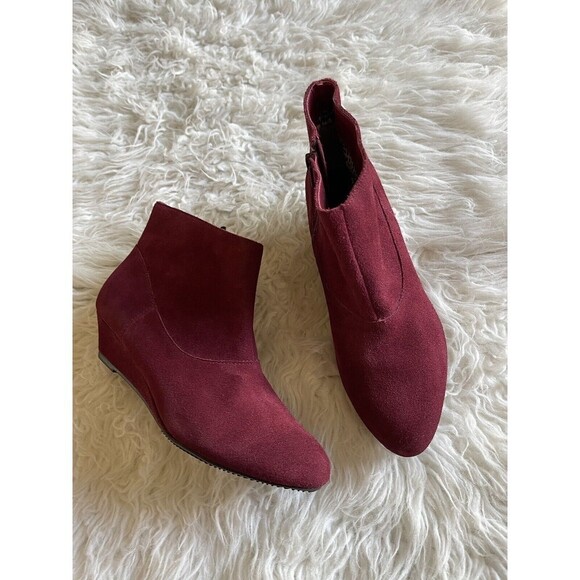 BC Born in California Size 6 Say Cheese Burgundy Wedge Booties - Picture 3 of 12